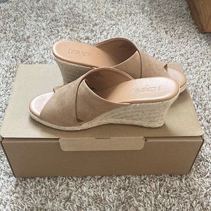 New! J Crew Beige Wedge Sandals- Size 7
